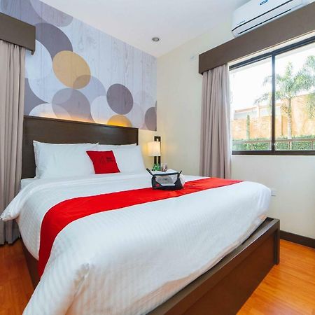 Отель Reddoorz Premium @ Sta Rosa Tagaytay Road Silang Экстерьер фото