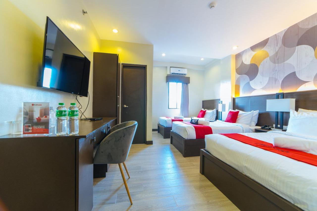 Отель Reddoorz Premium @ Sta Rosa Tagaytay Road Silang Экстерьер фото