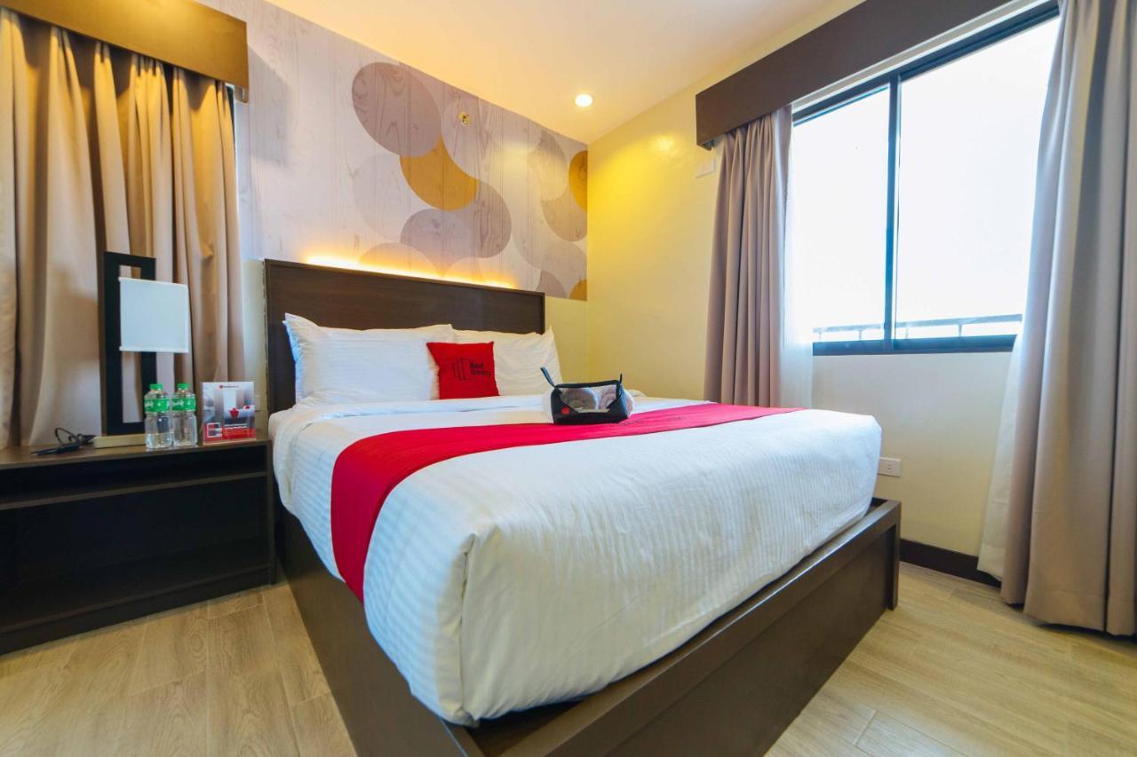 Отель Reddoorz Premium @ Sta Rosa Tagaytay Road Silang Экстерьер фото