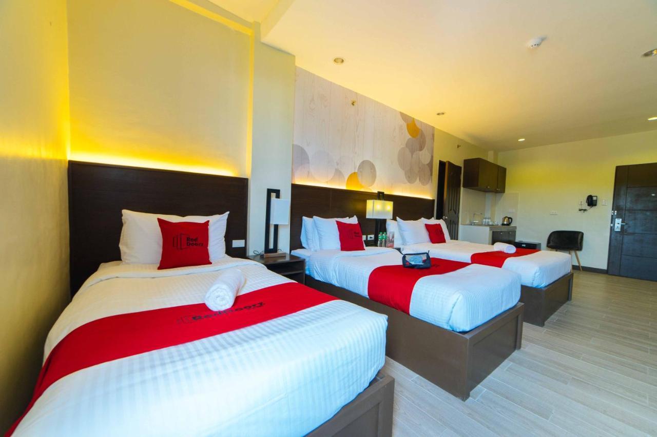 Отель Reddoorz Premium @ Sta Rosa Tagaytay Road Silang Экстерьер фото