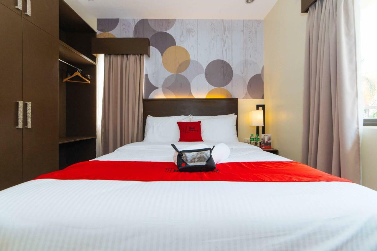 Отель Reddoorz Premium @ Sta Rosa Tagaytay Road Silang Экстерьер фото