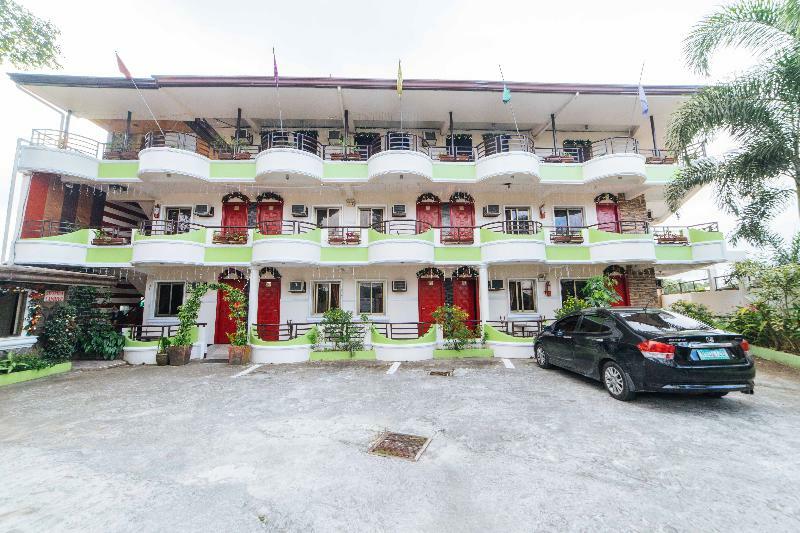 Отель Reddoorz Premium @ Sta Rosa Tagaytay Road Silang Экстерьер фото
