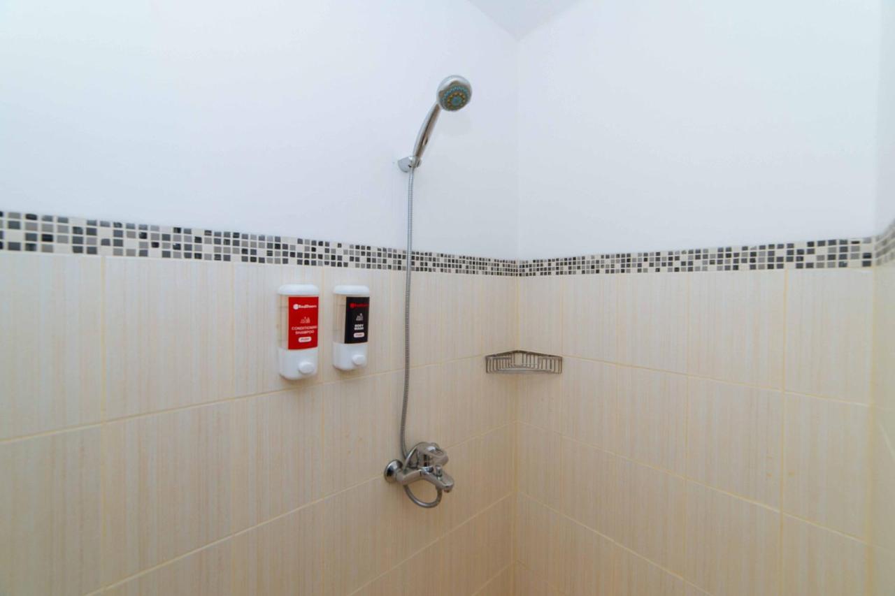 Отель Reddoorz Premium @ Sta Rosa Tagaytay Road Silang Экстерьер фото